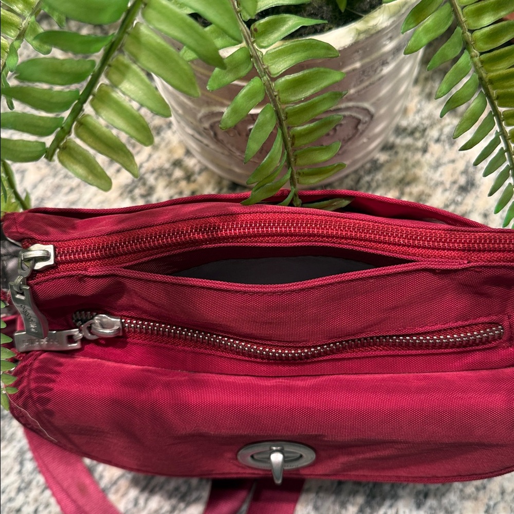 Baggalini Calais Crossbody Bag - Picture 7 of 8